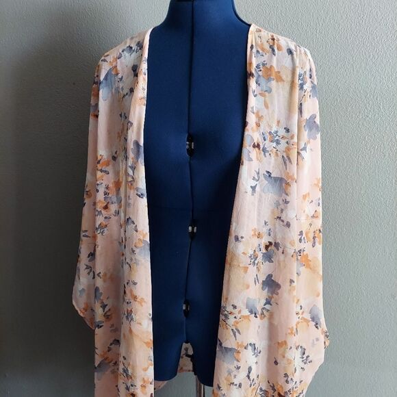 GeeGee Peachy Pink Floral Kimono 2XL - Picture 2 of 5